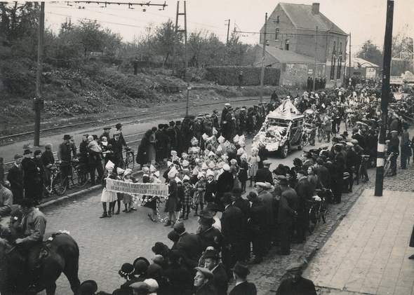 Inhuldiging pastoor De Leeuw