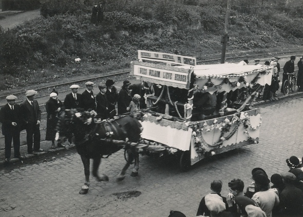 Inhuldiging pastoor De Leeuw