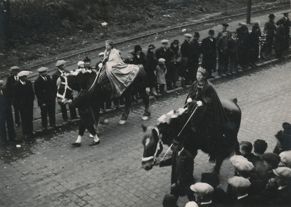 Inhuldiging pastoor De Leeuw